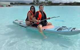 Con jacuzzi privado, laguna y Paddle board